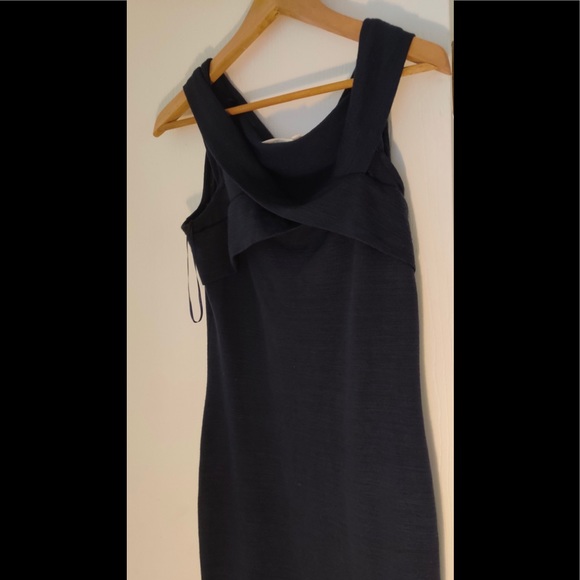 Woman’s sexy knit dress no sleeve for date night - Picture 4 of 7